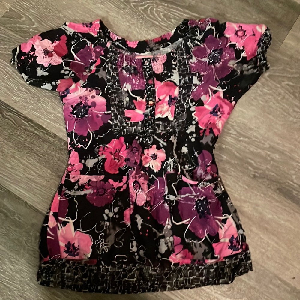KOI scrub top